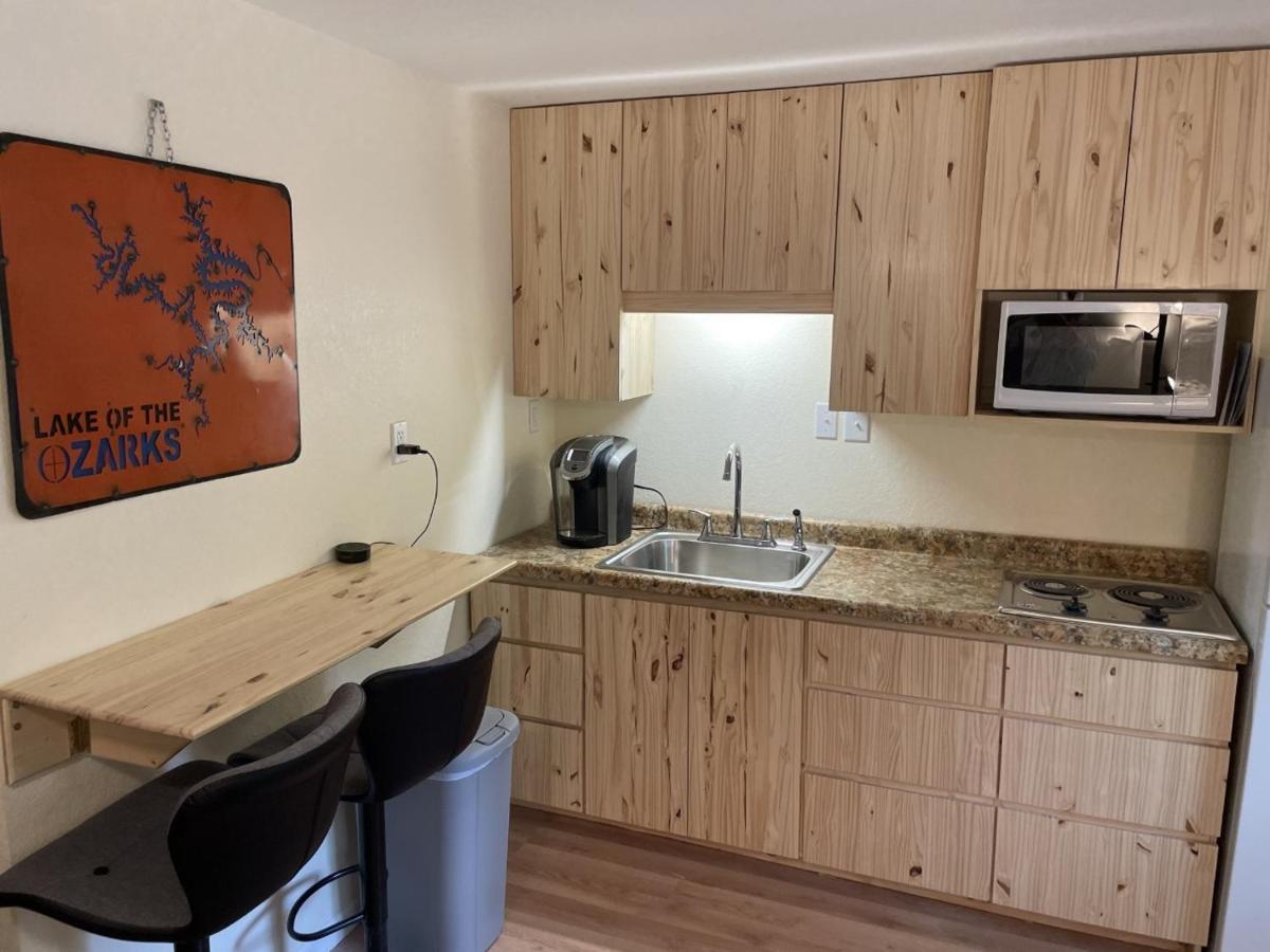 Loft , boat dock, 2 bedrooms , pet friendly Gravois Mills Exteriör bild