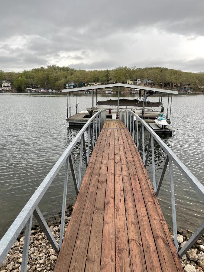 Loft , boat dock, 2 bedrooms , pet friendly Gravois Mills Exteriör bild
