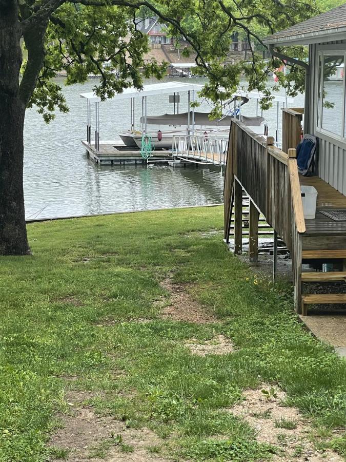 Loft , boat dock, 2 bedrooms , pet friendly Gravois Mills Exteriör bild